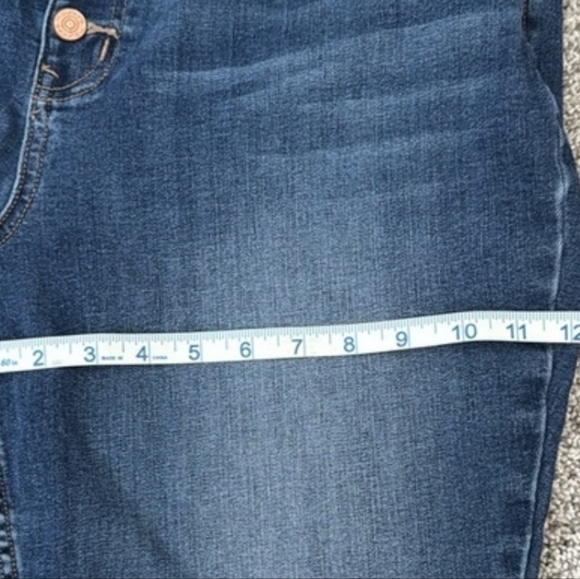 High Rise Button-fly Super Skinny M Jeans - Picture 7 of 8